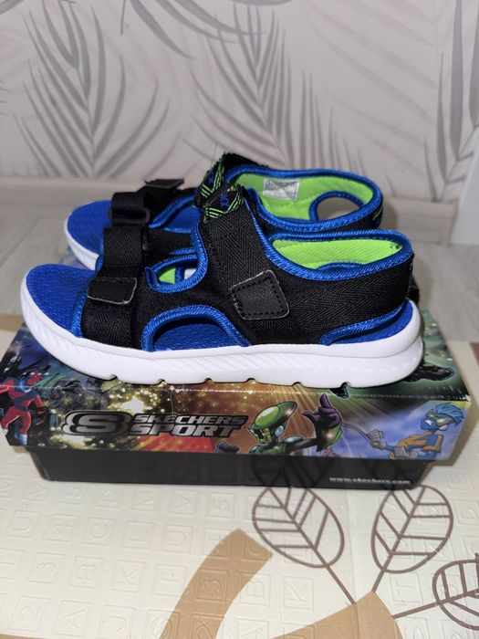 Босоніжки Skechers на хлопчика 35 розмір