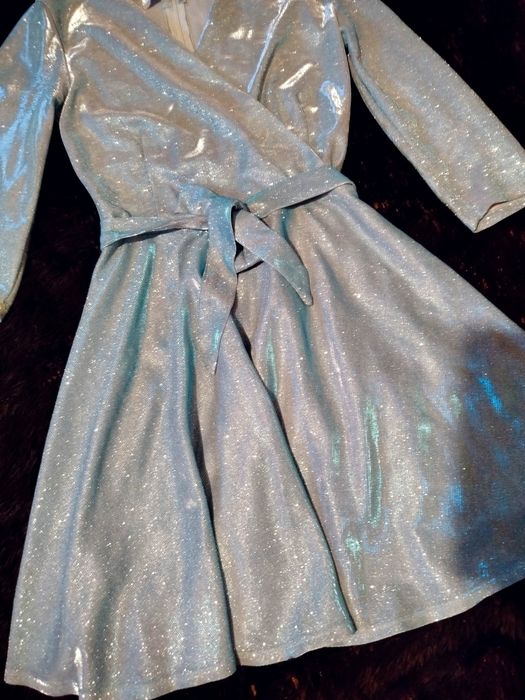 Сукня в чудовому стані