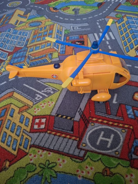 Helikopter strażak sam z dźwiękiem