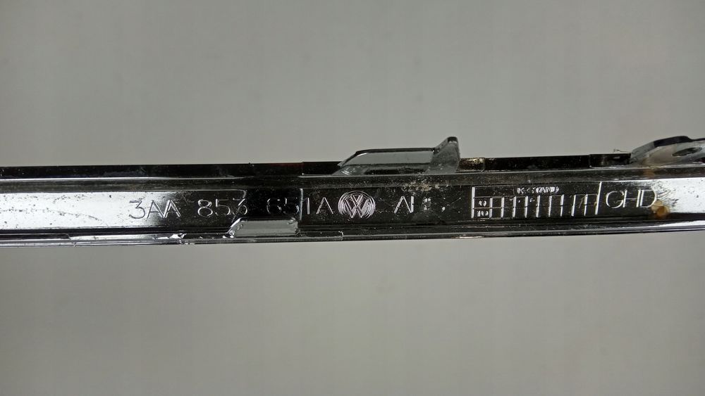 LISTWA PRAWA CHROM GRILA VW PASSAT B7