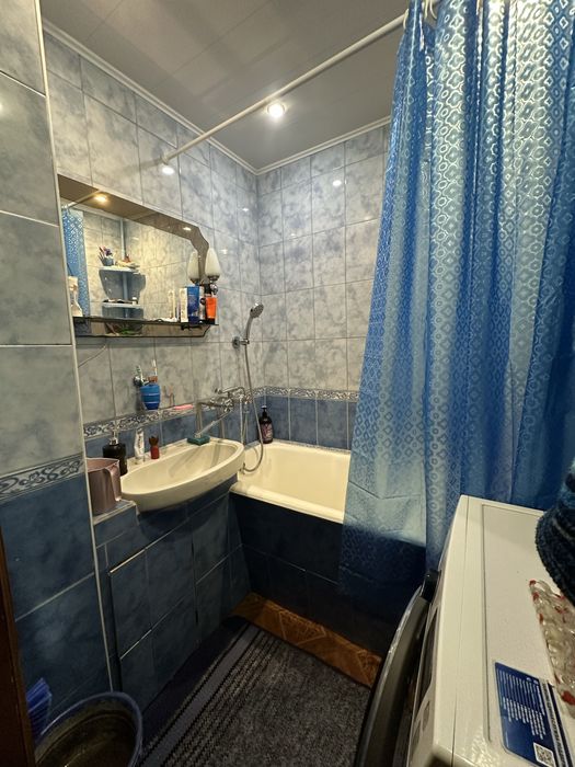 Продаж 2 кім кВ в Озерному