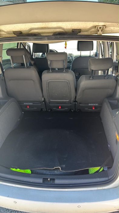 Rodzinny VW Touran 1.6 TDi
