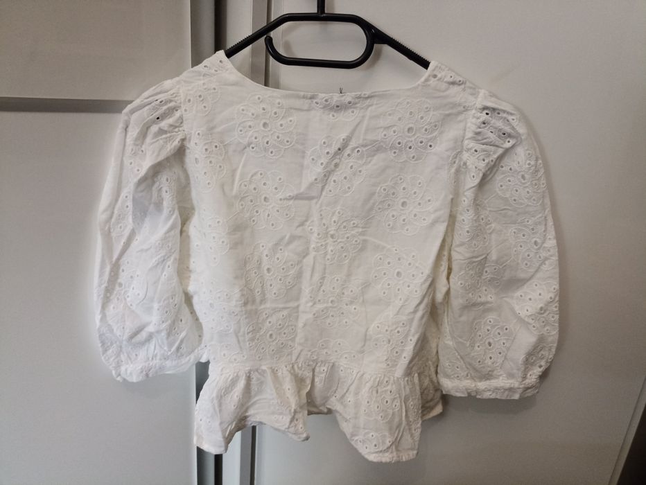 Biała ażurowa bluzka M