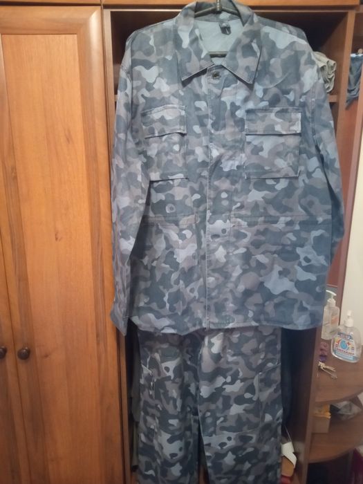 Продається комуфляжний костюм