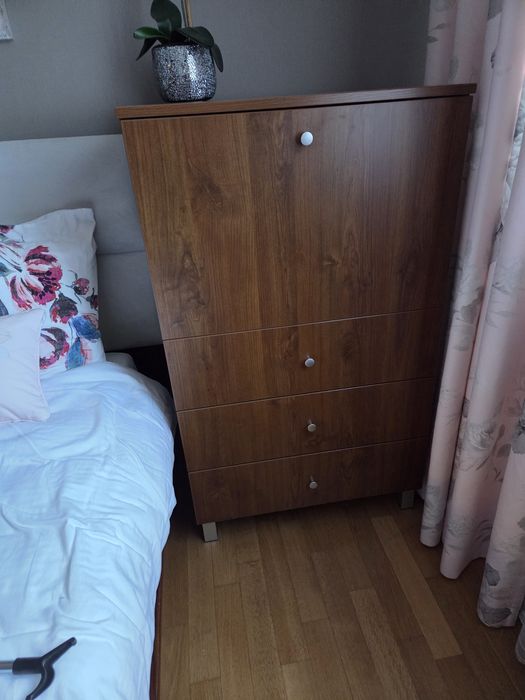 Komoda barek kolor orzech