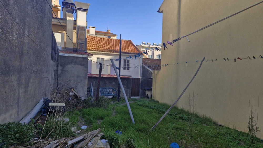 Metade de Prédio Urbano e Direito ao uso de sepultura