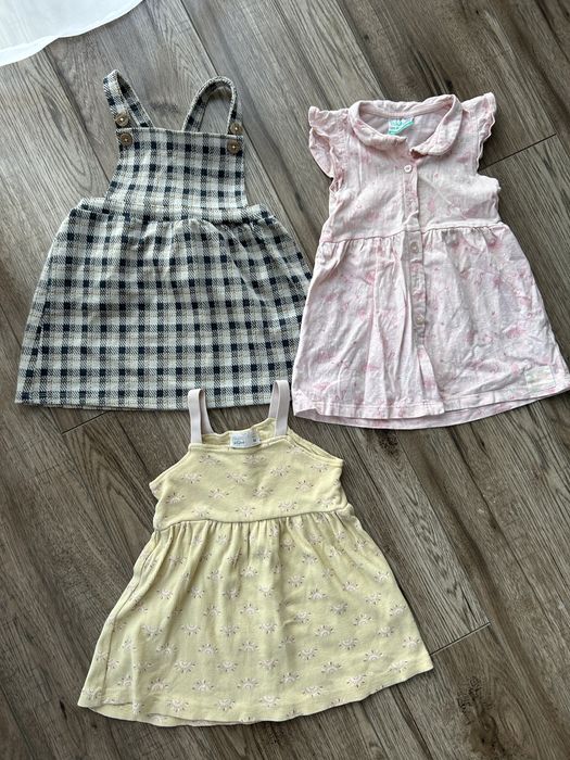 Sukienki niemowlęce 3 szt. Rozm. 80