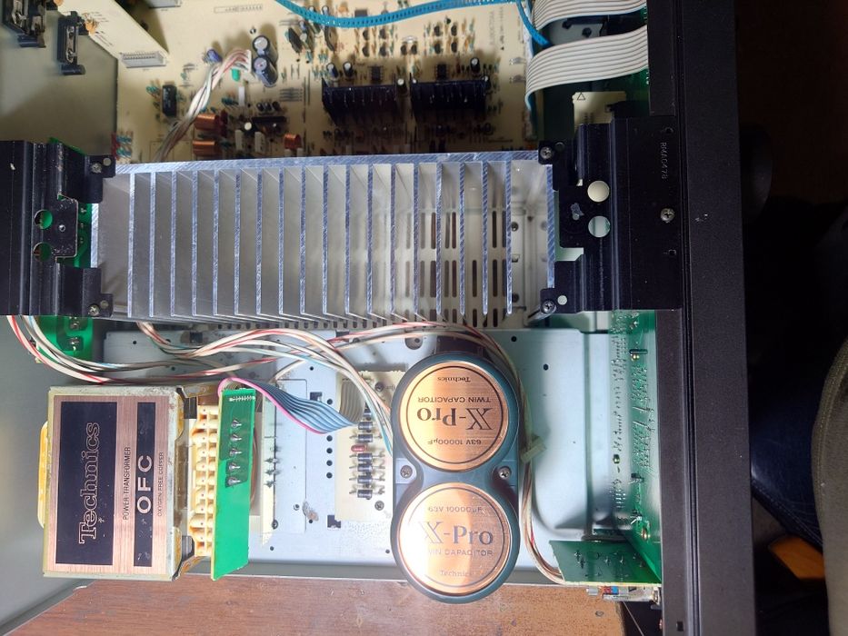 Technics su v700