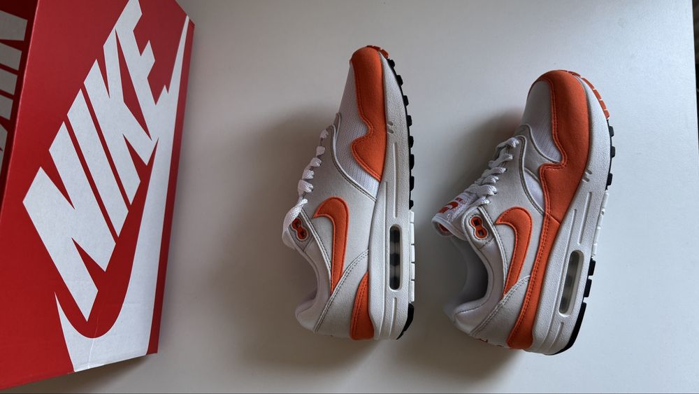 Nike Air Max 1 „Safety Orange” rozmiar 39 wkładka 25 cm.