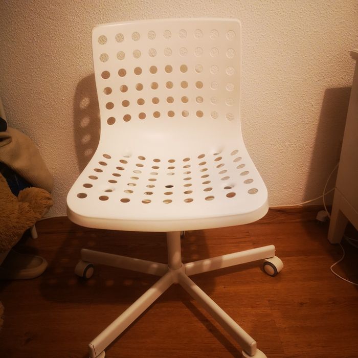 Cadeira giratória sporren ikea