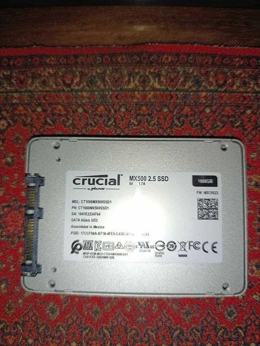 Продам SSD диск Crucial MX500