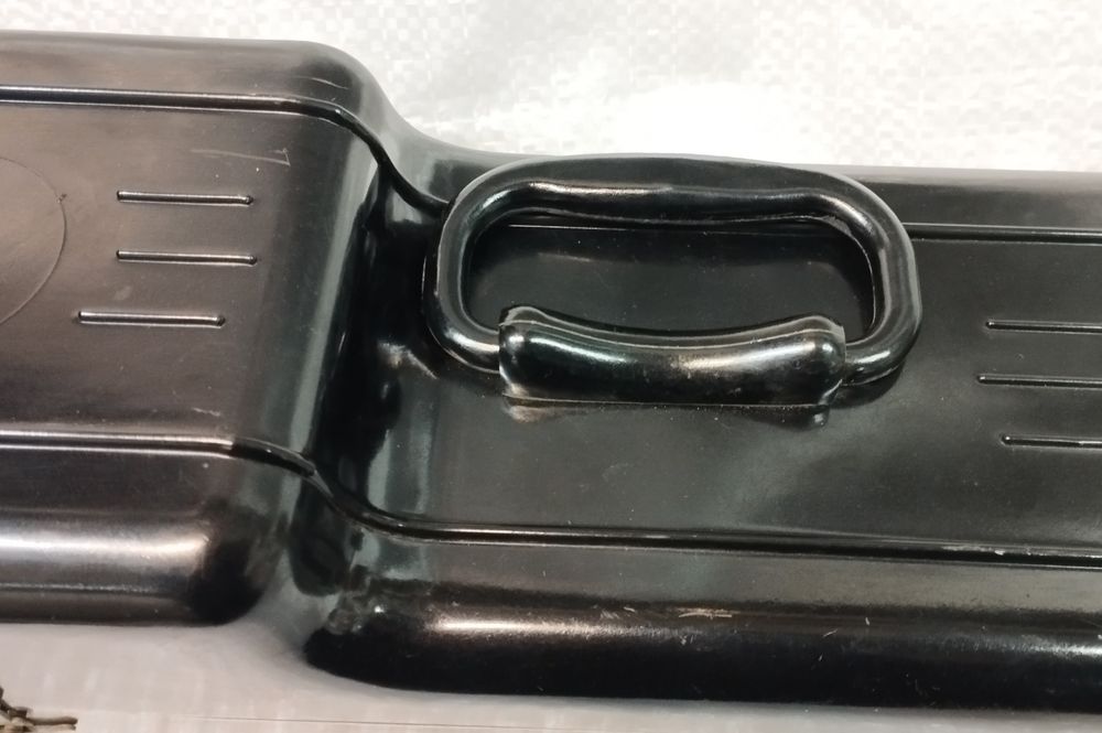 Футляр от психрометра.