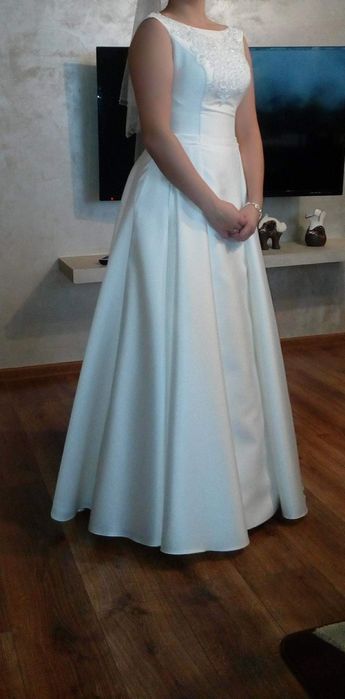 Suknia ślubna roz.40 klasyczna