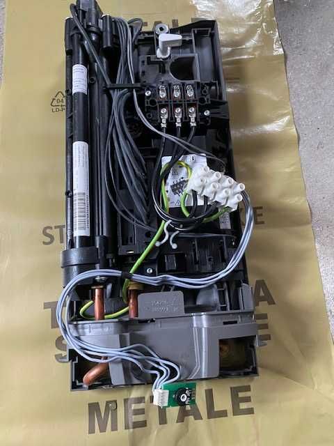 Stiebel Eltron Przepływowy ogrzewacz wody.