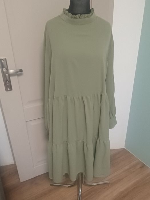 Zielona sukienka z długim rękawem XXL