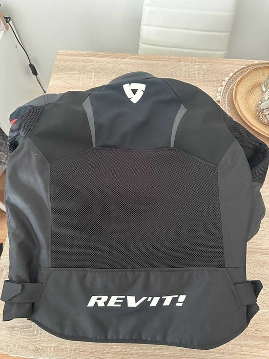 Casaco Mota Revit Mantis 3
