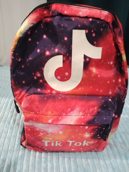 Plecak tik tok z motywem kosmosu