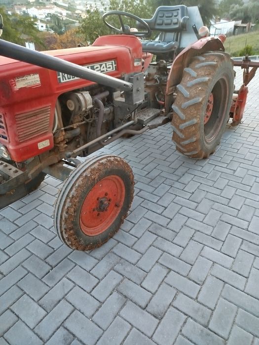 Trator Kubota L 245
