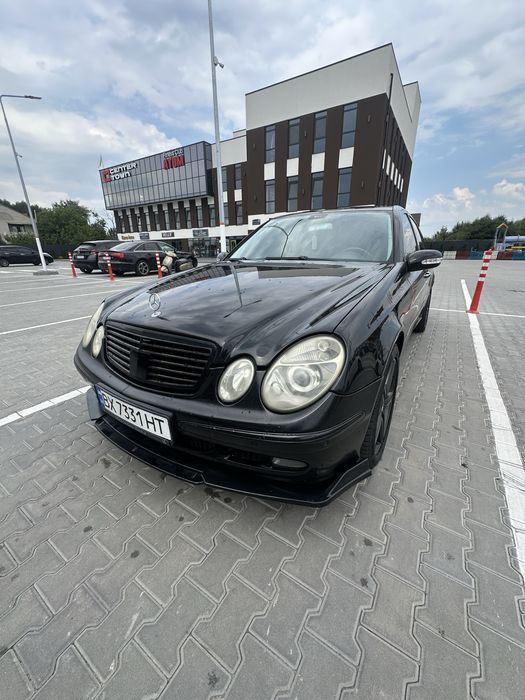 Mercedes Benz W211 E500