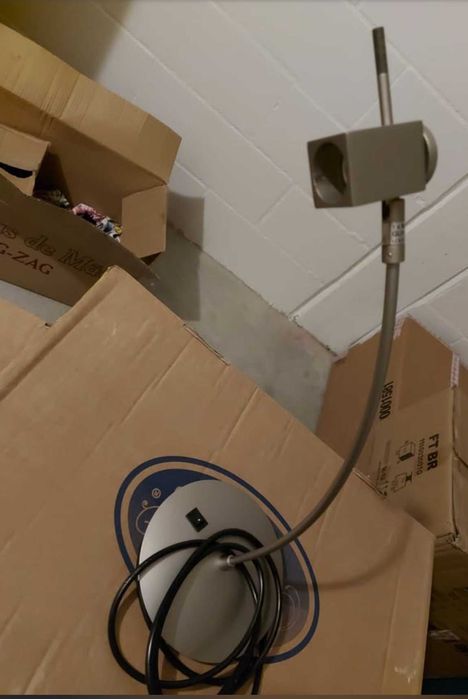 Candeeiro de secretária novo