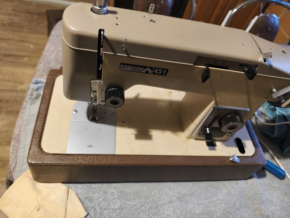 Sprzedam 3 maszyny do szycia