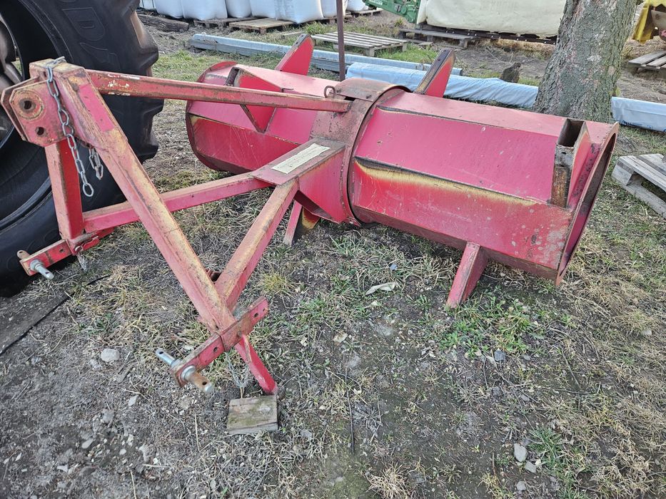 Wał rozbijak pryzm bvl  do kukurydzy i trawy