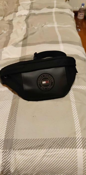 Nerka Tommy Hilfiger duża