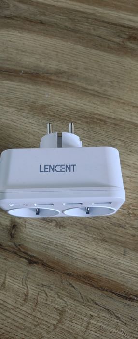 Gniazdo elektryczne, USB