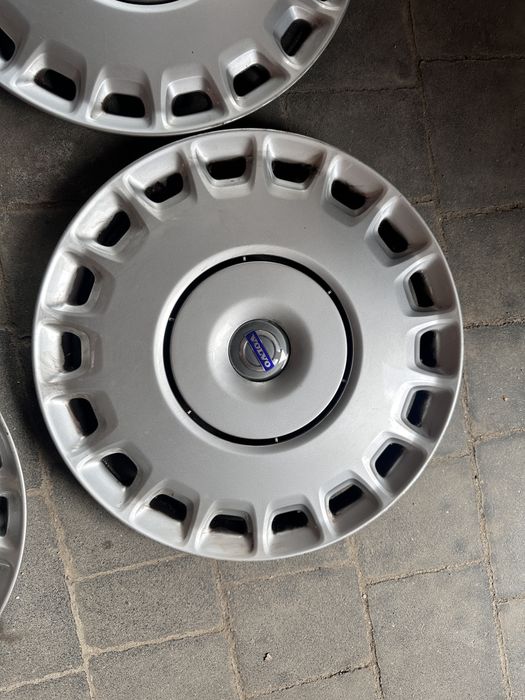 Kolpaki Volvo 16 cali komplet oryginal oem