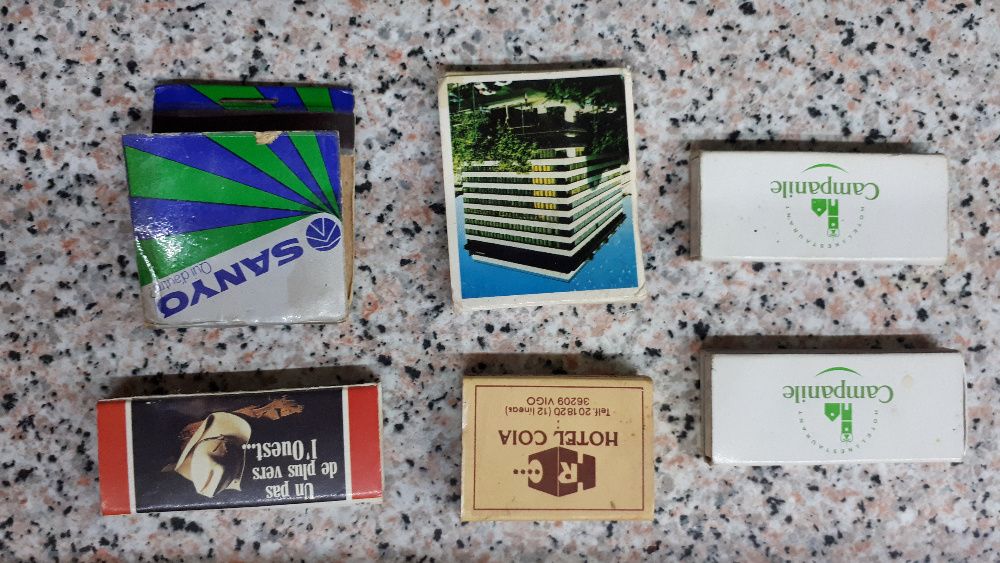 Caixas de fósforos antigas