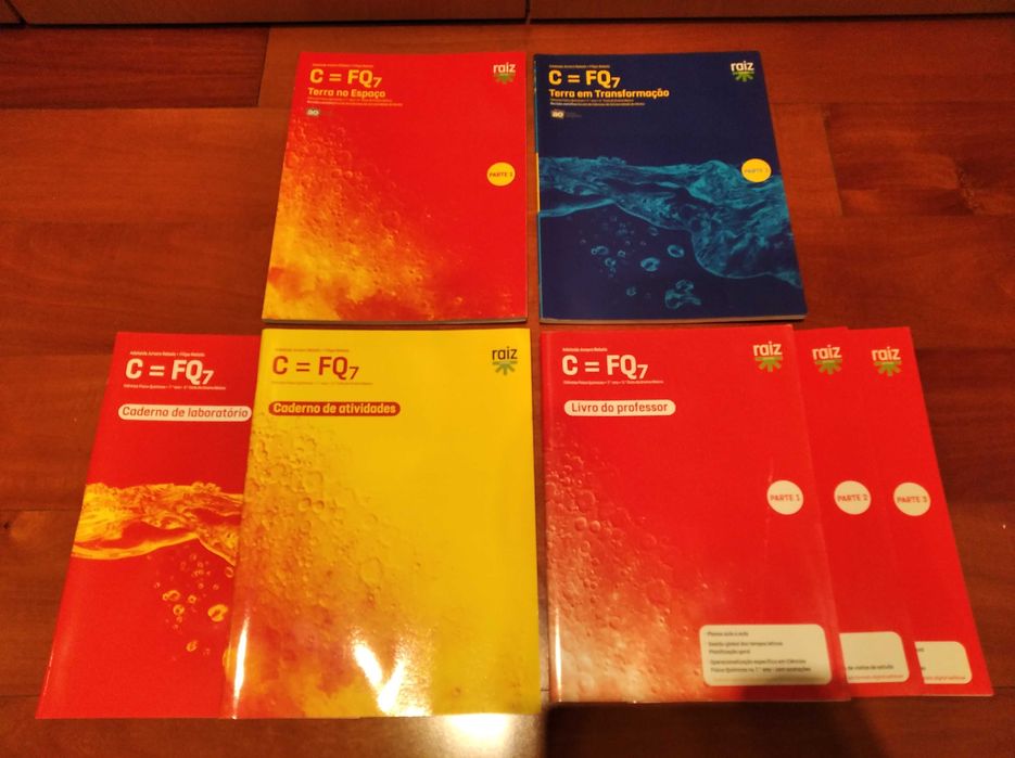 Físico-Química, 7.º ano: dossiês do professor e manuais escolares
