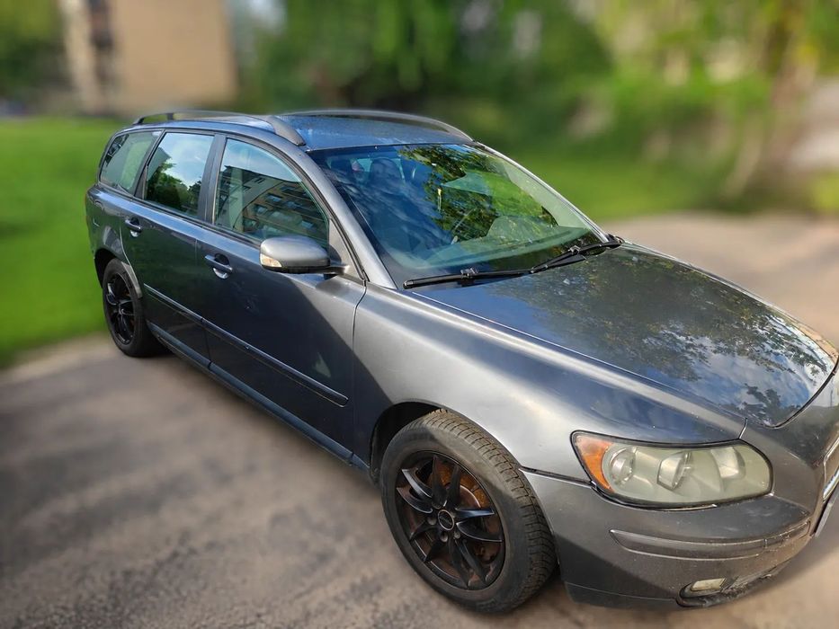Volvo V50