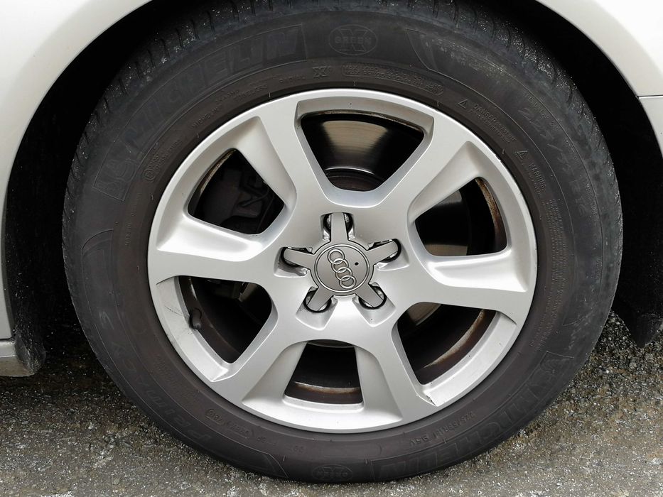 Jantes 16 polegadas Audi (sem pneus).
