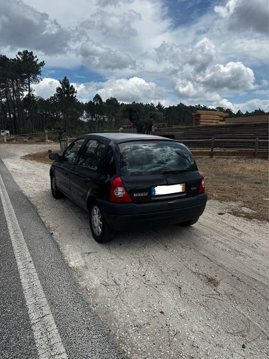 Renault clio initiale paris