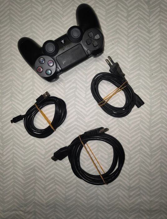 PS4 / PlayStation 4 • Recondicionada + Jailbreak + Jogos