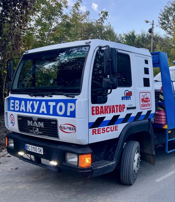 Добрий стан евакуатора продам