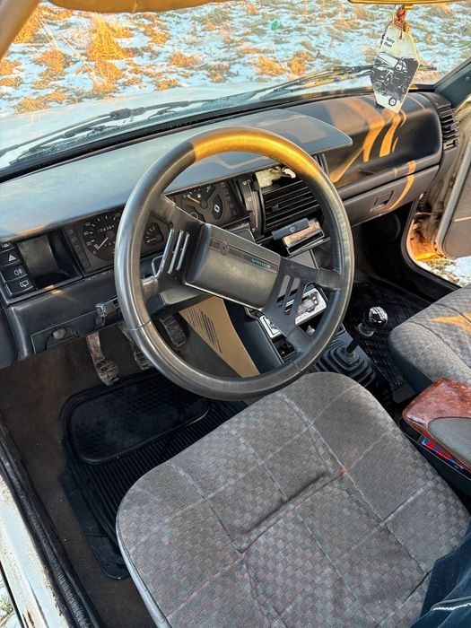 Renault 9 , продаж авто