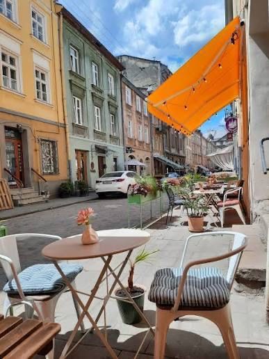 Оренда приміщення в центрі по вул Староєврейська