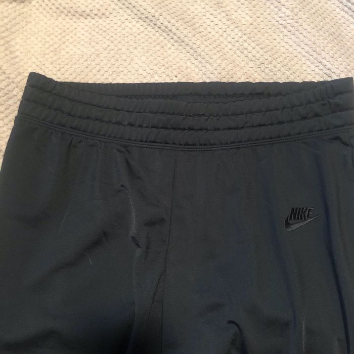 Spodnie Nike rozm. M, grubszy materiał, nowe