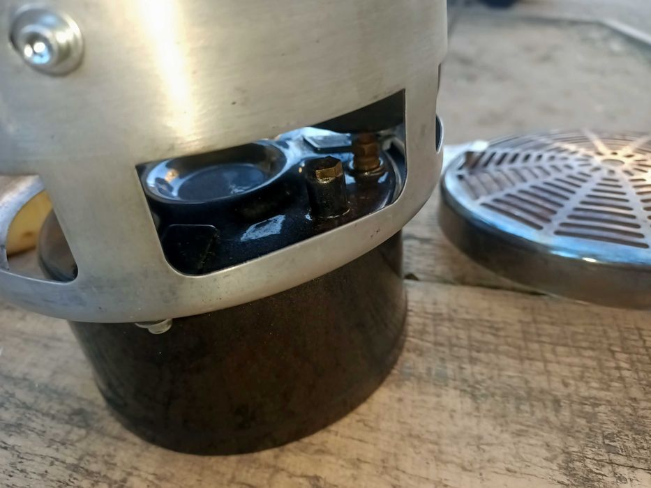 Примус бензиновый, инфракрасный обогреватель.