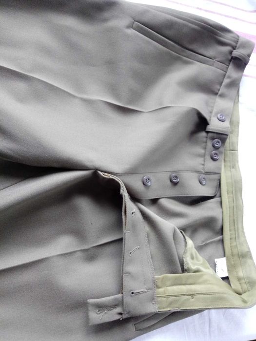 bryczesy spodnie oficerskie wojskowe KRWP wz.92 batalion reprez. WP