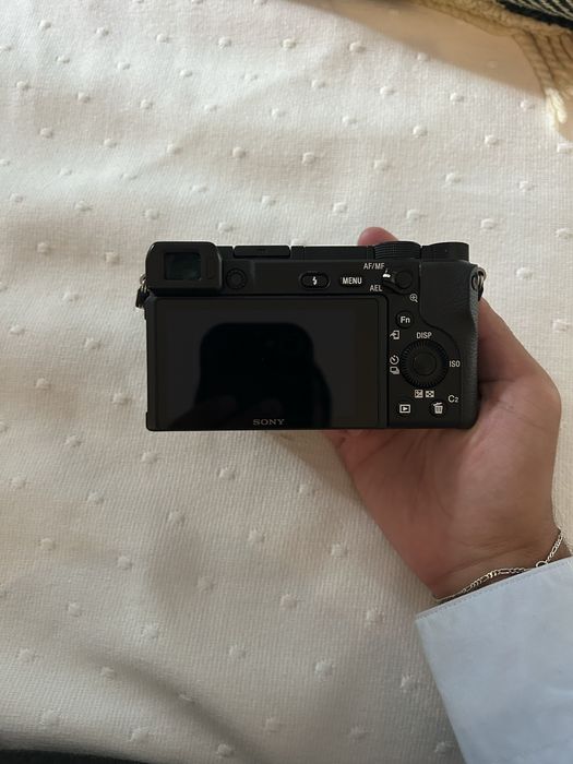 Sony Alpha A6400 + Objetiva 16-50mm OSS | Como Nova | Caixa e Acessórios