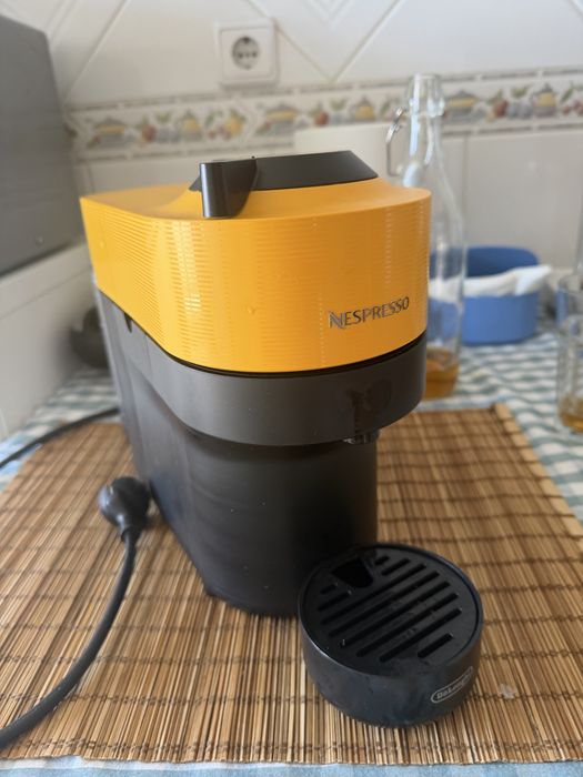 Máquina Nespresso Vertuo Pop