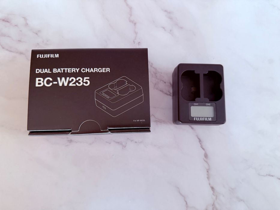 Carregador para Baterias FujiFilm W235