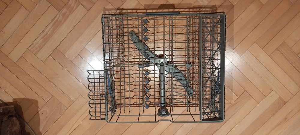 Kosz górny do zmywarki SIEMENS szerokości 60, używany.