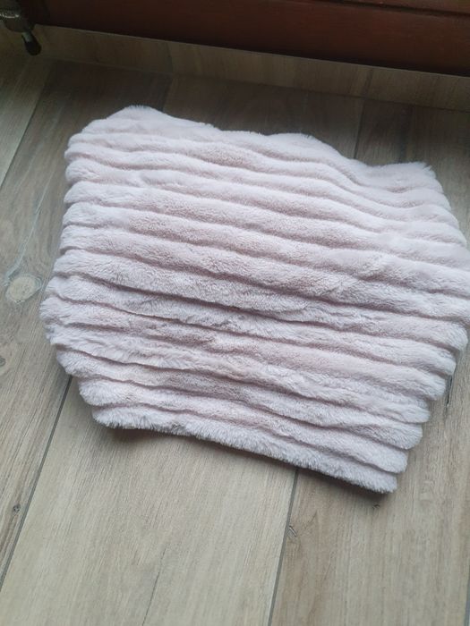 Komin, nowy. Nigdy nienoszony.