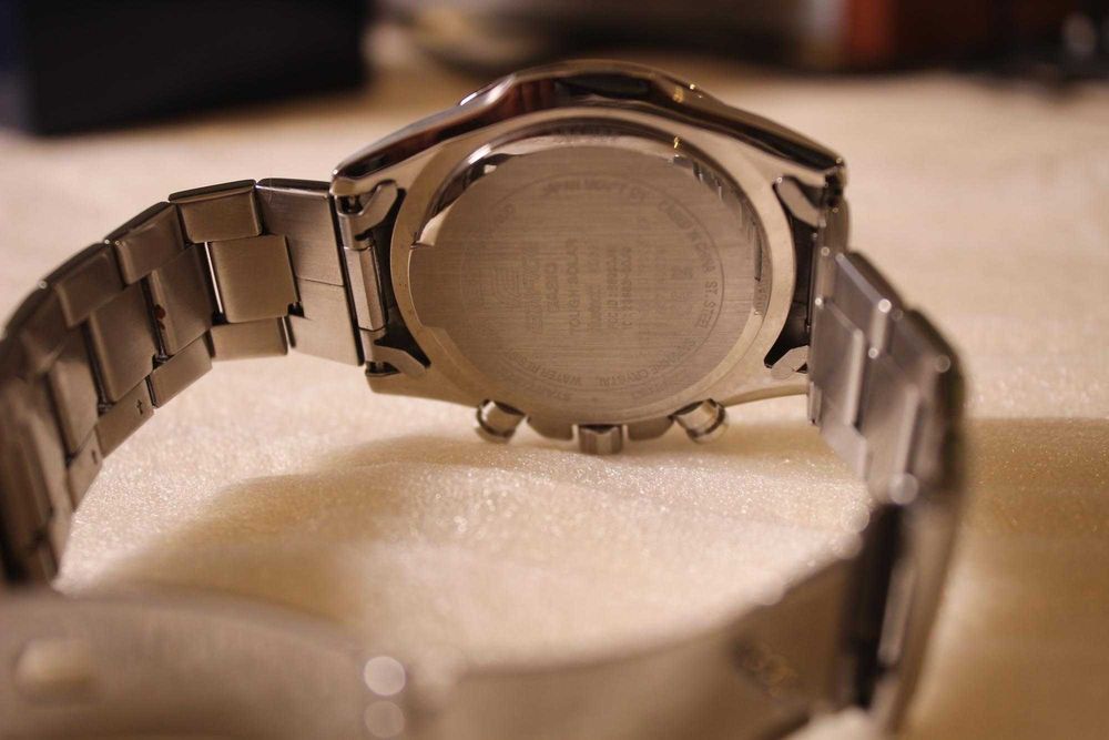 Relógio Casio EQB 1000 com Bluetooth + APP + pulseiras extra