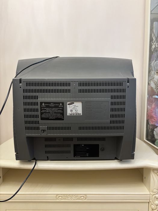 Телевизор samsung 25” CS 25K10MQQ работает, целый, с пультом + подарок