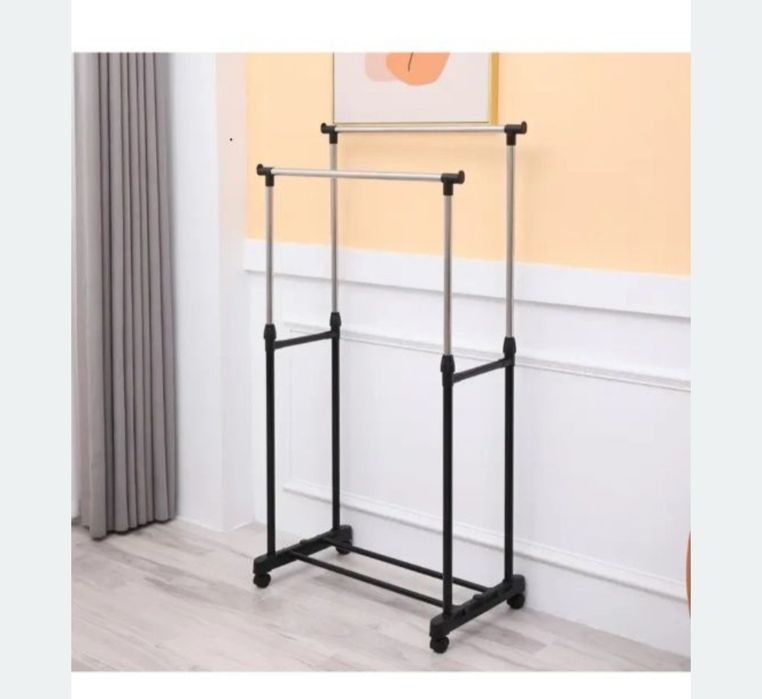 Запчасти на стойку,вешалку на колесах