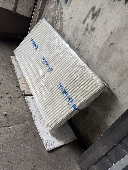 Grzejnik Buderus 1800x900 x3